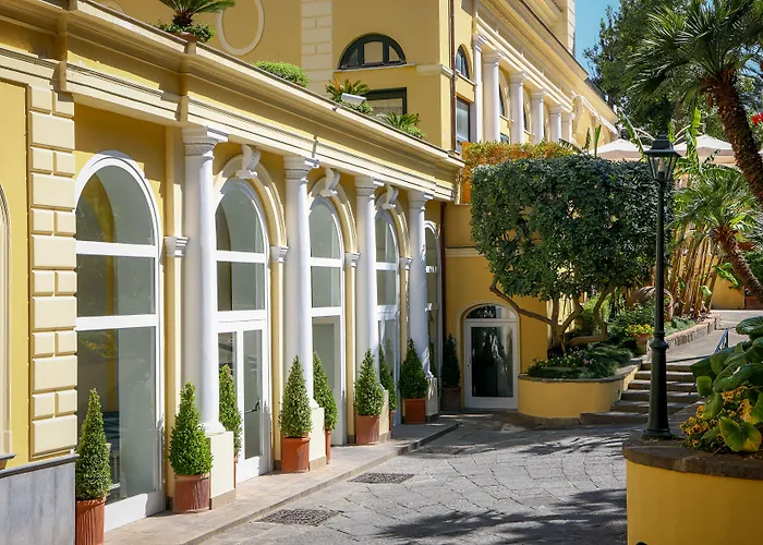 Imperial Tramontano Hotel 4*